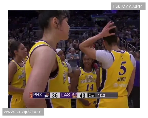 女篮精彩对决太阳队与火花队直播全程回顾与分析 女篮精彩对决太阳队与火花队直播全程回顾与分析