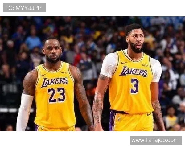 怀特塞德与格林的对决分析：谁能在赛场上占据优势