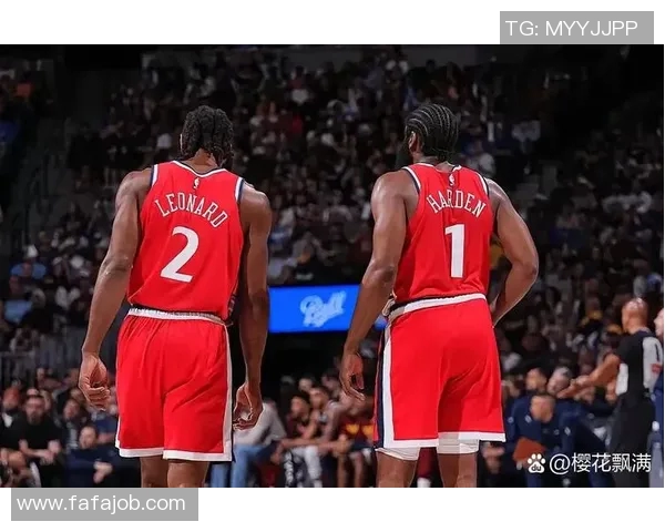 掘金对战快船小莫里斯展现全能实力引发球迷热议