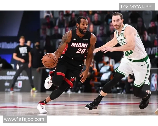 湖人对阵热火精彩图文直播全程回顾与分析 湖人对阵热火精彩图文直播全程回顾与分析