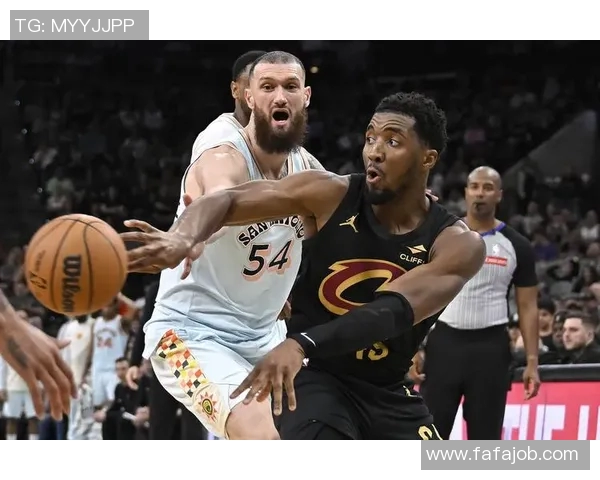 骑士与公牛半决赛激战正酣谁能晋级决赛争夺总冠军荣耀