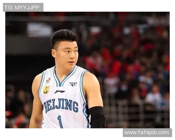 李根的篮球传奇:从青涩少年到职业巨星的奋斗之路 李根的篮球传奇:从青涩少年到职业巨星的奋斗之路